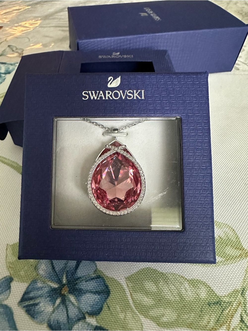 Swarovski Pink Teardrop Crystal Pendant Necklace - NIB - 5344609 - Picture 2 of 4